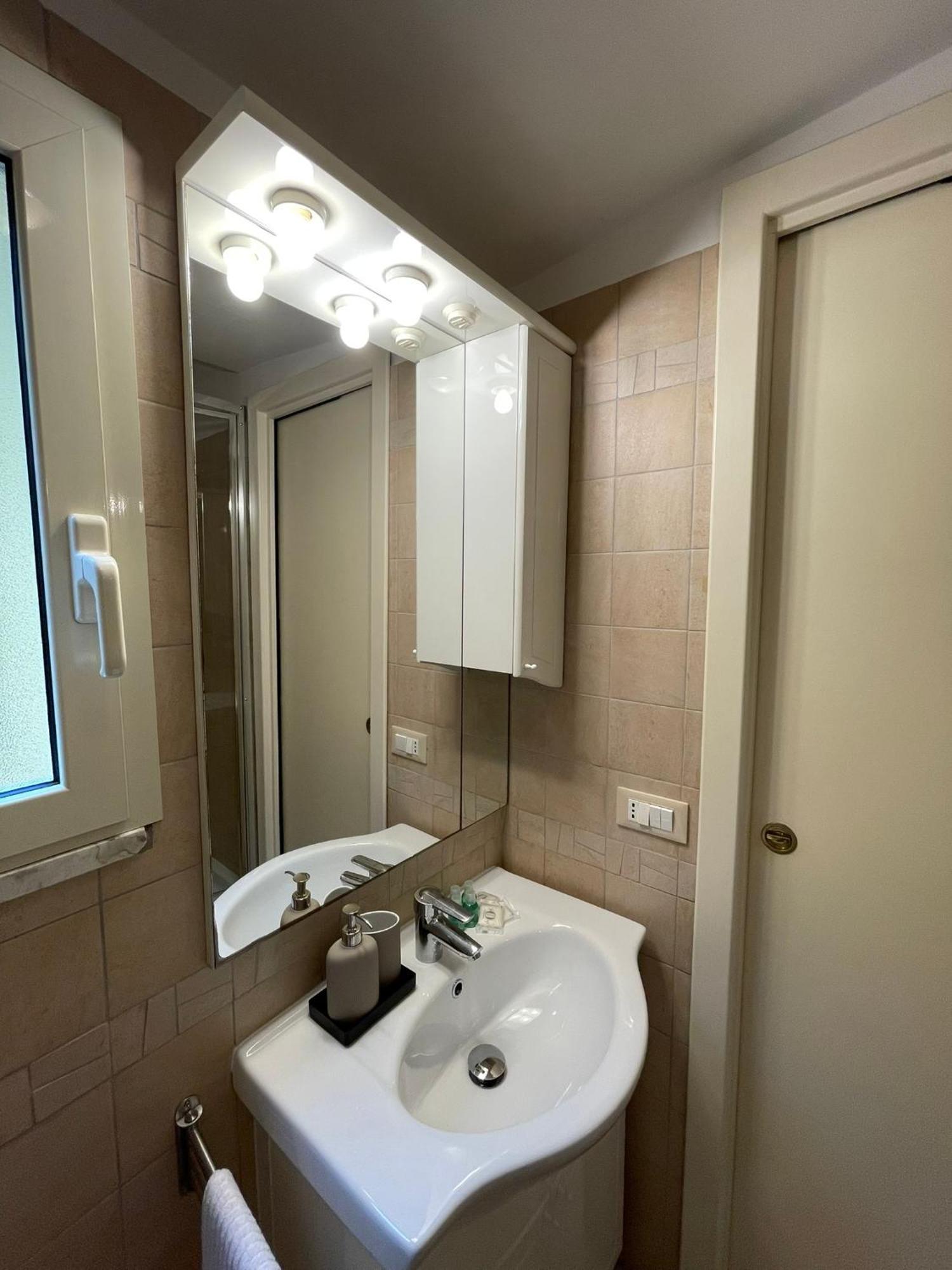 Appartement Elian In The Center Of #3 Colosseo